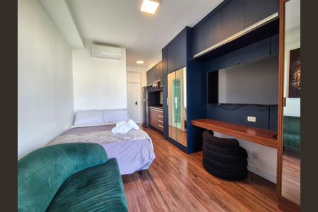 Sala/Quarto de kitnet/studio para alugar com 1 quarto, 33m² em Santa Ifigênia, São Paulo