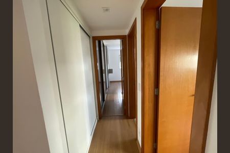 Apartamento para alugar com 105m², 3 quartos e 2 vagasCorredor 