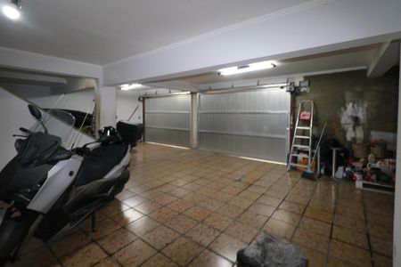 Casa à venda com 400m², 4 quartos e 4 vagasGaragem