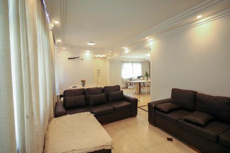 Casa à venda com 400m², 4 quartos e 4 vagasSala
