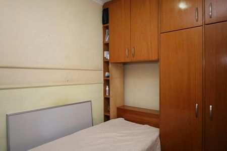 Casa à venda com 90m², 3 quartos e 2 vagasQuarto 2