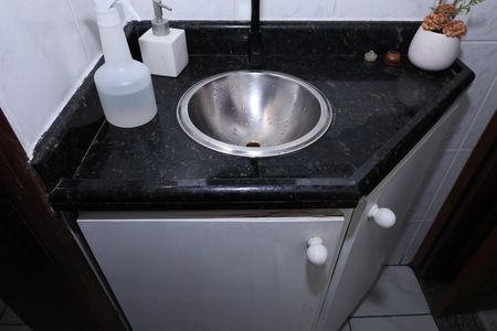Casa à venda com 90m², 3 quartos e 2 vagasBanheiro 2