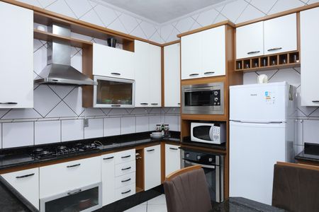 Casa à venda com 90m², 3 quartos e 2 vagasCozinha