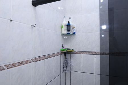 Casa à venda com 90m², 3 quartos e 2 vagasBanheiro 1