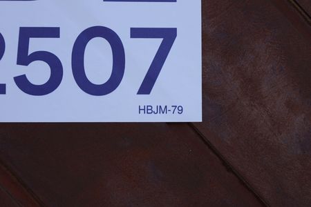 Casa à venda com 90m², 3 quartos e 2 vagasPlaca instalada no portão do imóvel - Código da placa: HBJM-79