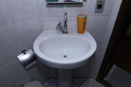Casa à venda com 90m², 3 quartos e 2 vagasBanheiro 1