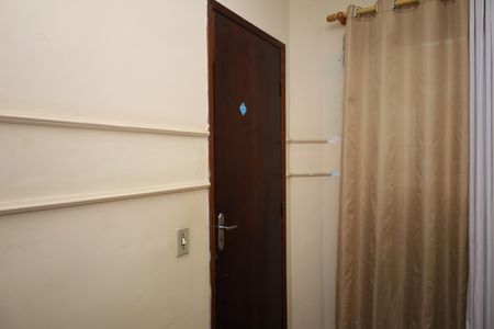 Casa à venda com 90m², 3 quartos e 2 vagasQuarto 2