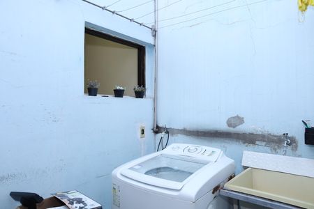 Casa à venda com 90m², 3 quartos e 2 vagasÁrea de Serviço
