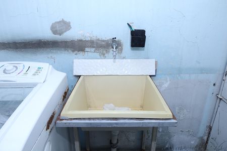 Casa à venda com 90m², 3 quartos e 2 vagasÁrea de Serviço