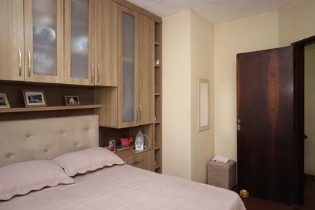 Casa à venda com 90m², 3 quartos e 2 vagasQuarto 1