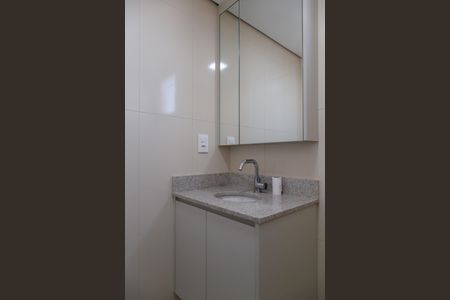 Apartamento para alugar com 68m², 2 quartos e 1 vagaBanheiro social