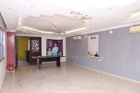 Casa para alugar com 355m², 6 quartos e 3 vagasSalão de lazer