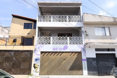 Casa para alugar com 355m², 6 quartos e 3 vagasFachada do imóvel - Placa instalada no portão do imóvel - Código da placa: YIXW-1733