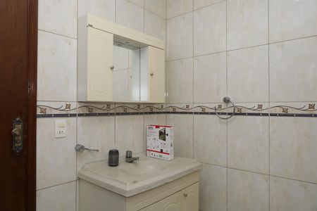 Casa para alugar com 355m², 6 quartos e 3 vagasBanheiro 1