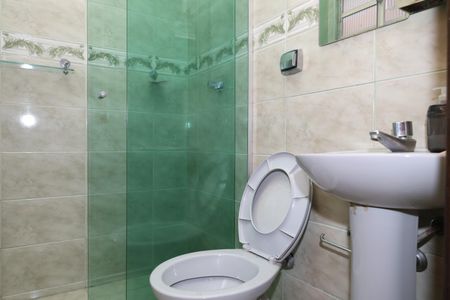 Casa para alugar com 355m², 6 quartos e 3 vagasBanheiro 2