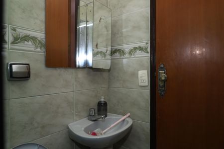 Casa para alugar com 355m², 6 quartos e 3 vagasBanheiro 2