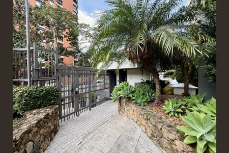 Apartamento à venda com 784m², 5 quartos e 6 vagasEntrada 