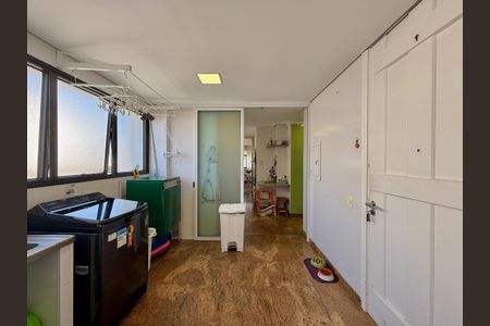 Apartamento à venda com 784m², 5 quartos e 6 vagasÁrea de Serviço 