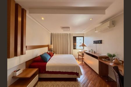 Apartamento à venda com 784m², 5 quartos e 6 vagasSuíte 2
