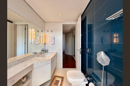 Apartamento à venda com 784m², 5 quartos e 6 vagasBanheiro Social 