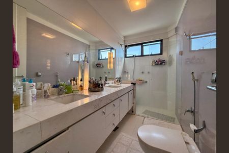 Apartamento à venda com 784m², 5 quartos e 6 vagasBanheiro Suíte 1