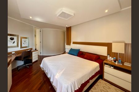 Apartamento à venda com 784m², 5 quartos e 6 vagasSuíte 2