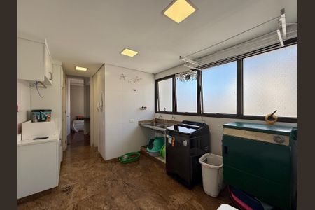 Apartamento à venda com 784m², 5 quartos e 6 vagasÁrea de Serviço 