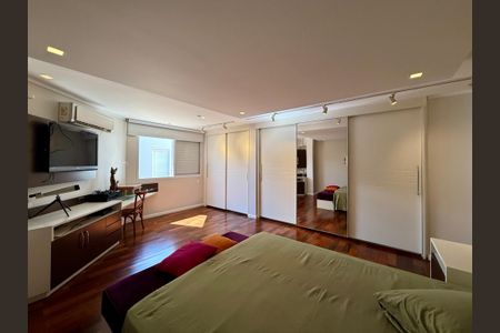 Apartamento à venda com 784m², 5 quartos e 6 vagasSuíte 3