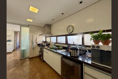 Apartamento à venda com 784m², 5 quartos e 6 vagasCozinha 