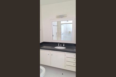 Apartamento para alugar com 140m², 3 quartos e 1 vagaBanheiro da Suíte