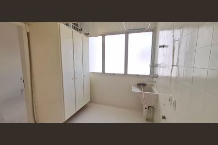 Apartamento para alugar com 140m², 3 quartos e 1 vagaÁrea de Serviço