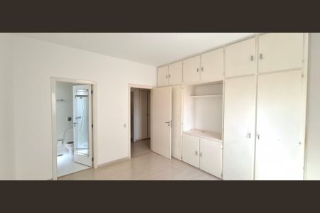 Apartamento para alugar com 140m², 3 quartos e 1 vagaSuíte 