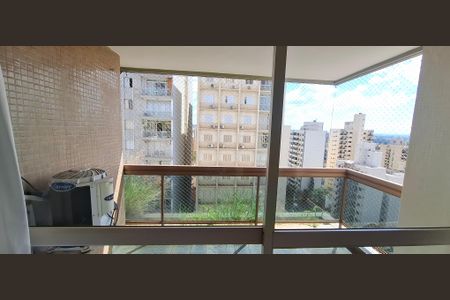 Apartamento para alugar com 140m², 3 quartos e 1 vagaSacada