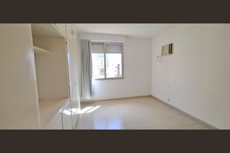 Apartamento para alugar com 140m², 3 quartos e 1 vagaSuíte 