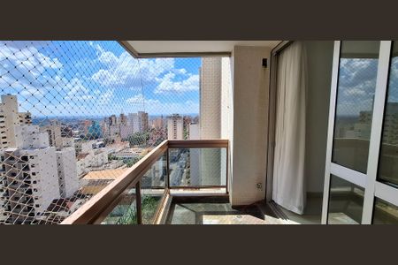 Apartamento para alugar com 140m², 3 quartos e 1 vagaSacada