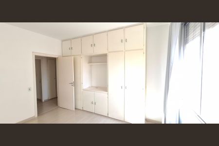 Apartamento para alugar com 140m², 3 quartos e 1 vagaSuíte 