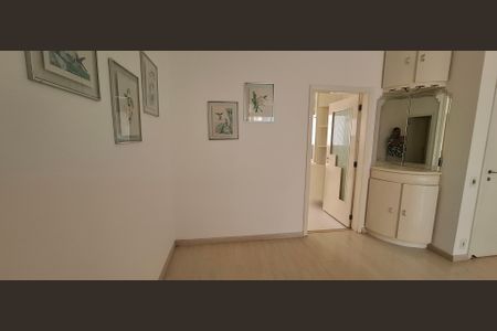 Apartamento para alugar com 140m², 3 quartos e 1 vagaSala