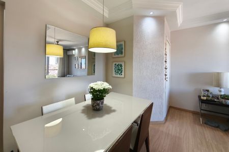 Apartamento à venda com 73m², 2 quartos e 1 vagaSala de Jantar