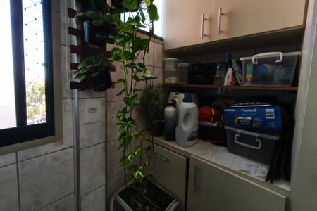 Apartamento à venda com 73m², 2 quartos e 1 vagaÁrea de Serviço