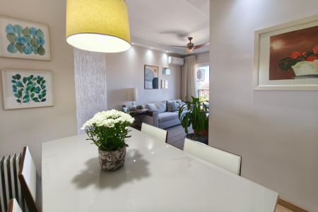Apartamento à venda com 73m², 2 quartos e 1 vagaSala de Jantar