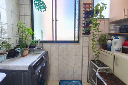 Apartamento à venda com 73m², 2 quartos e 1 vagaÁrea de Serviço