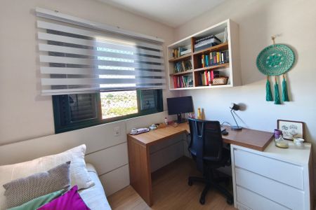 Apartamento à venda com 73m², 2 quartos e 1 vagaQuarto 2