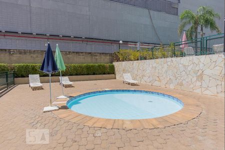 Apartamento à venda com 73m², 2 quartos e 1 vagaÁrea comum - Piscina