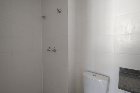 Apartamento à venda com 49m², 2 quartos e 1 vaga Apartamento à venda com 49m², 2 quartos e 1 vagaBanheiro da Suíte