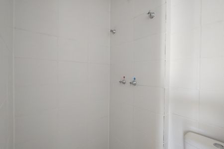 Apartamento à venda com 49m², 2 quartos e 1 vaga Apartamento à venda com 49m², 2 quartos e 1 vagaBanheiro Social