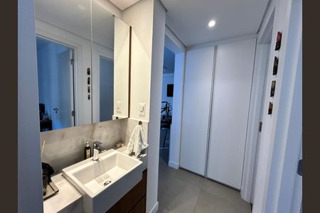 Apartamento à venda com 63m², 2 quartos e 2 vagasbanheiro 1