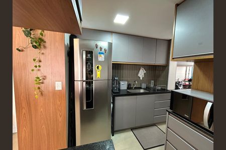 Cozinha de apartamento à venda com 2 quartos, 63m² em Santo Antônio, Belo Horizonte