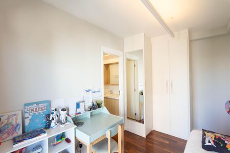 Apartamento à venda com 175m², 3 quartos e 2 vagasSuíte 2