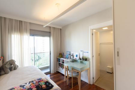 Apartamento à venda com 175m², 3 quartos e 2 vagasSuíte 2