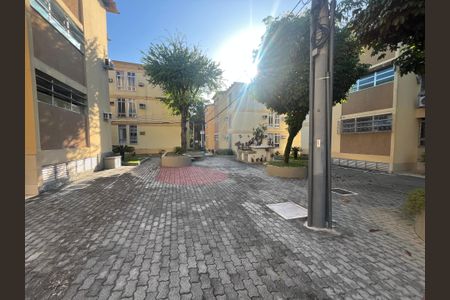 Apartamento para alugar com 55m², 2 quartos e 1 vagaÁrea comum